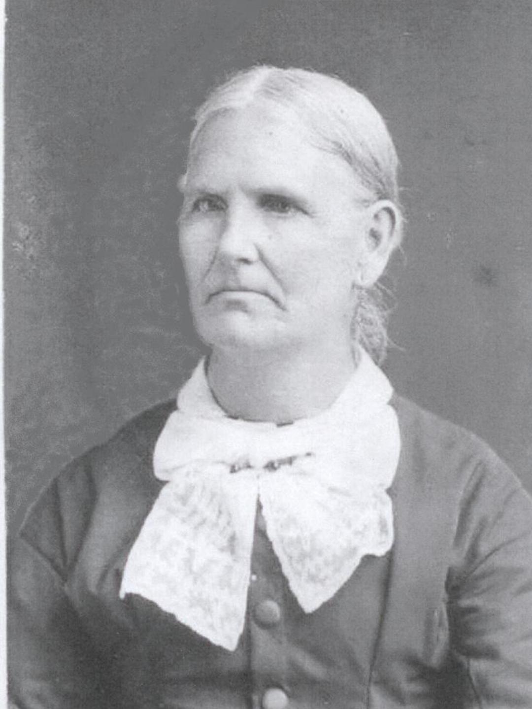 Mary Almina Hammond (1827 - 1900) Profile